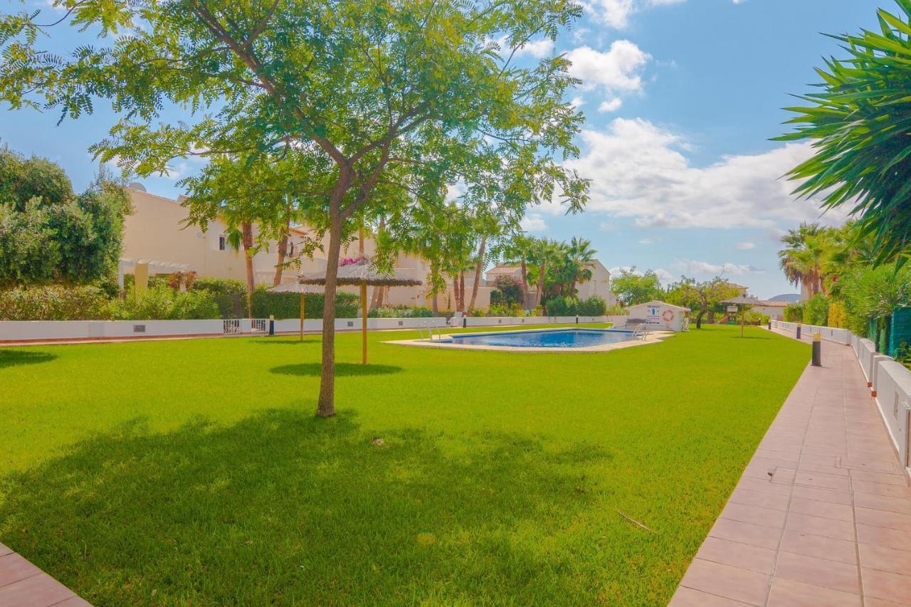 Villas Guzman Margaret Кальпе Экстерьер фото
